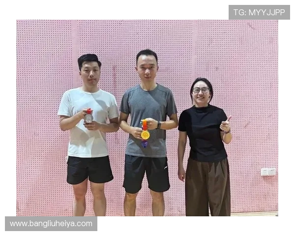 杭州乒乓球队勇夺最新团队协作TOP10榜首展现卓越实力与默契配合