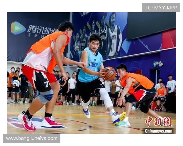 魔术队迎战步行者队全力争胜 双方激烈对抗上演精彩篮球盛宴