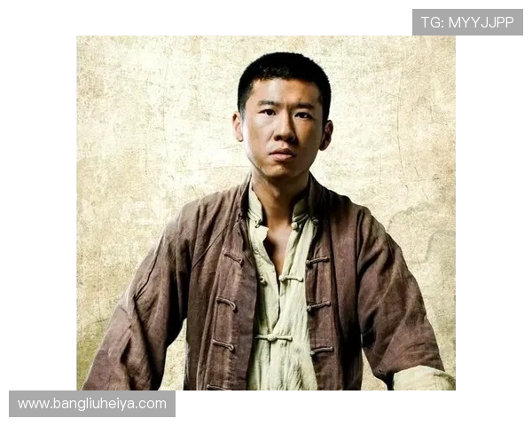 刘铮的奋斗历程与篮球梦想：从青涩少年到职业球员的蜕变之路